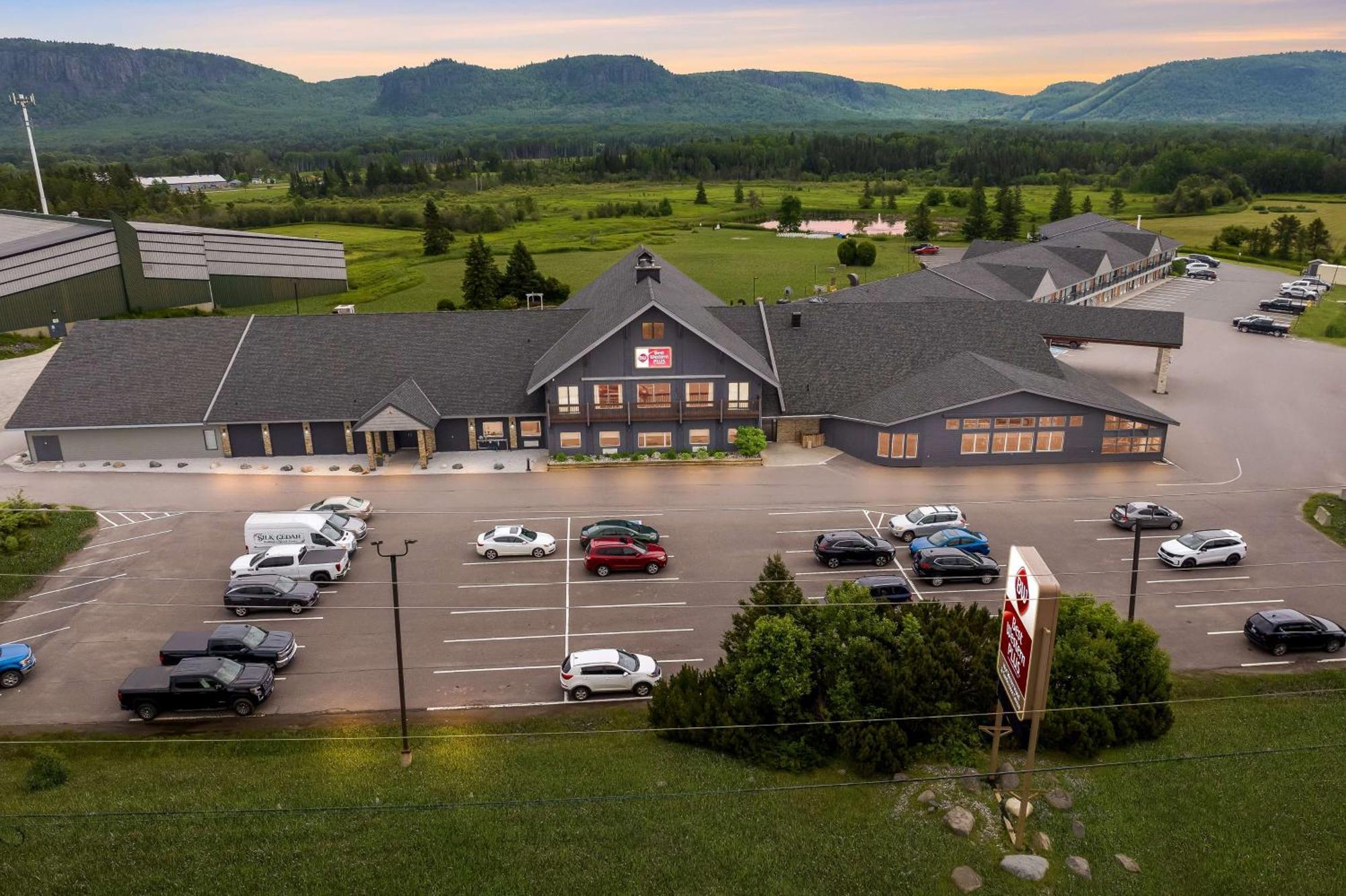 Best Western Plus Norwester Hotel & Conference Centre Thunder Bay Buitenkant foto